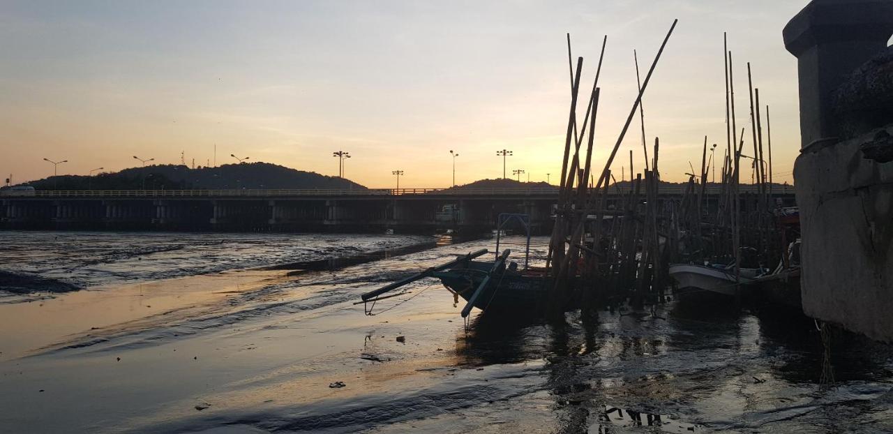 Buorana Vandrerhjem Chonburi Eksteriør bilde